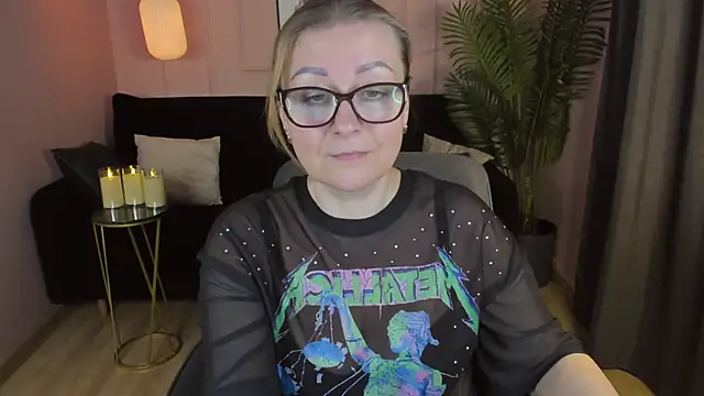 AlexandraKind online show from 12, 3, 2025