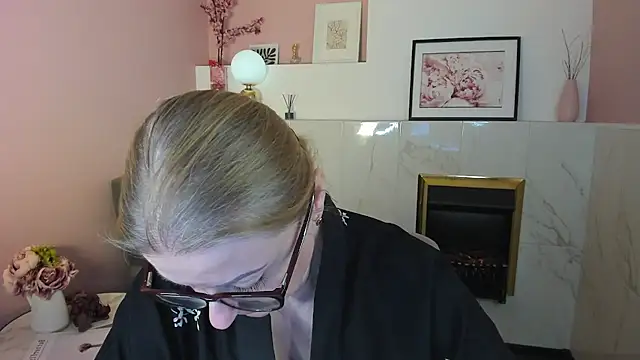 AlexandraKind online show from 14, 3, 2025