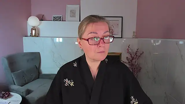 AlexandraKind online show from 28, 9, 2025