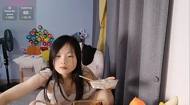 Snapshot of Lena-yyds chatting on 15, 3, 2025 Lena-yyds online show from 15, 3, 2025