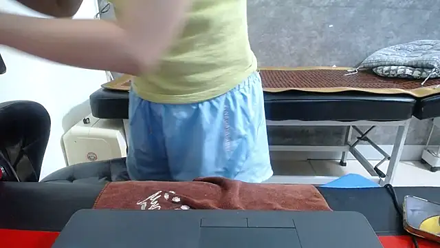 Snapshot of HotQueen chatting on 6, 10, 2025 HotQueen online show from 6, 10, 2025