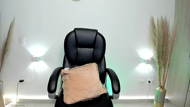 leylaclintonxx online show from 7, 12, 2024
