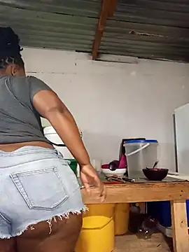 curvyloneah75 online show from 22, 4, 2026