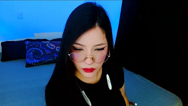 DollCam   online show from 16, 10, 2025