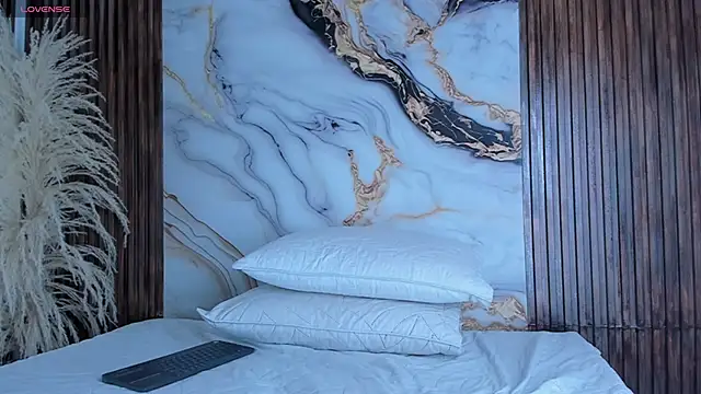 king lovely hornyy online show from 27, 5, 2026