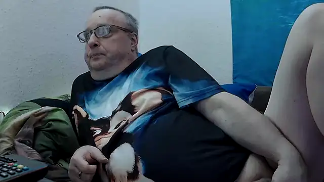 Snapshot of Manfred1012 chatting on 6, 2, 2025 Manfred1012 online show from 6, 2, 2025