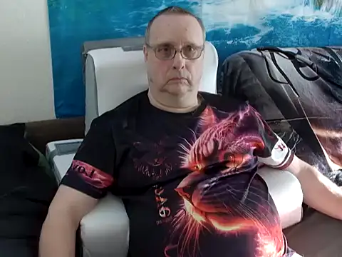 Snapshot of Manfred1012 chatting on 17, 2, 2025 Manfred1012 online show from 17, 2, 2025