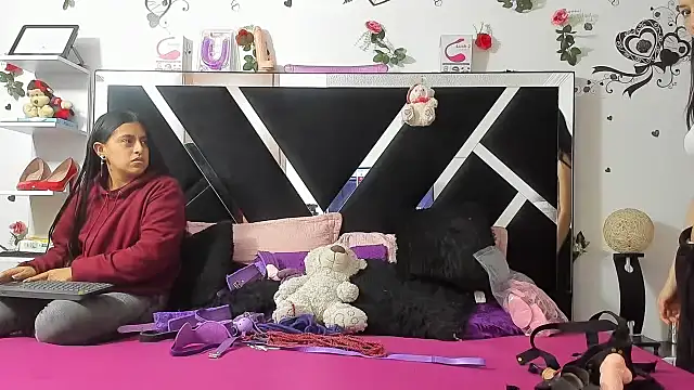 abby eemily online show from 9, 9, 2025