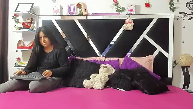 abby eemily online show from 15, 9, 2025