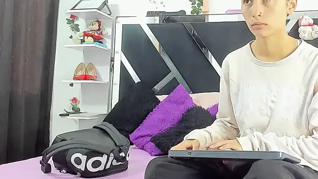 abby eemily online show from 9, 10, 2025