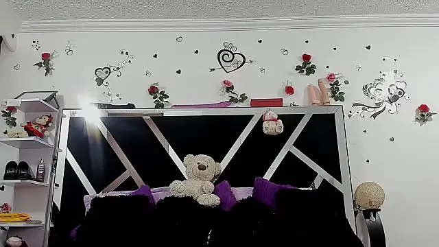 abby eemily online show from 30, 10, 2025