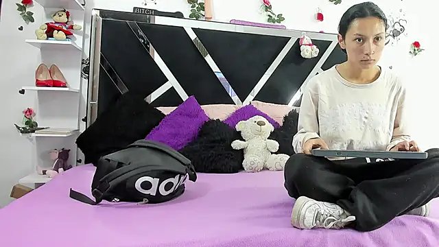 thedream girls online show from 9, 10, 2025