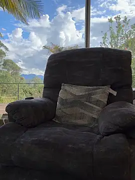 DimitriSullivan  online show from 23, 10, 2025