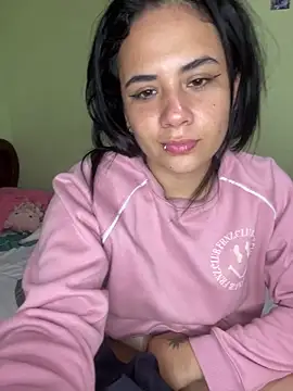 Leyna Kenet online show from 7, 1, 2025