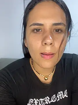 Leyna Kenet online show from 15, 3, 2025