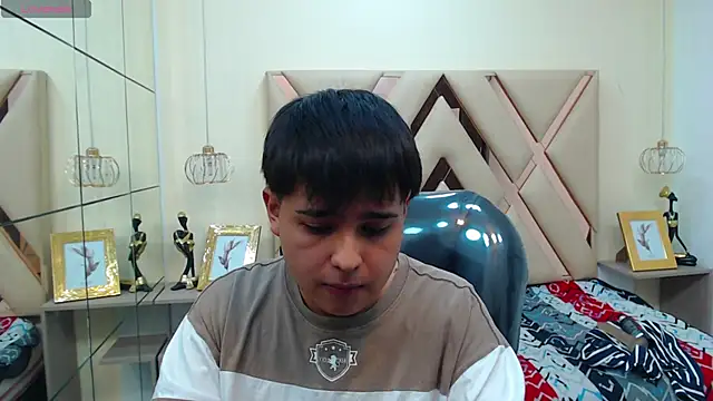 Snapshot of AndrewPherson chatting on 30, 1, 2025 AndrewPherson online show from 30, 1, 2025