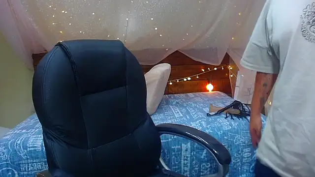 Snapshot of AndrewPherson chatting on 11, 2, 2025 AndrewPherson online show from 11, 2, 2025