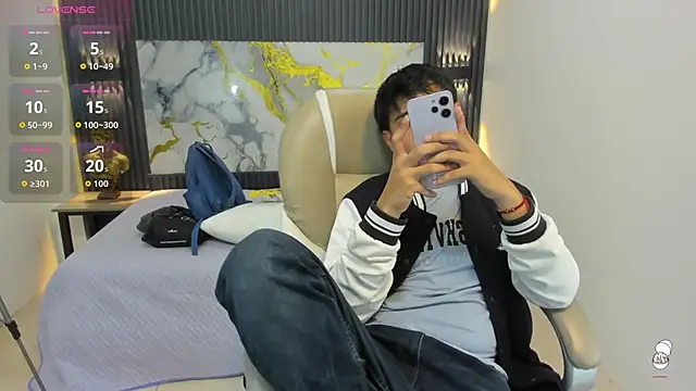 Snapshot of AndrewPherson chatting on 18, 9, 2025 AndrewPherson online show from 18, 9, 2025