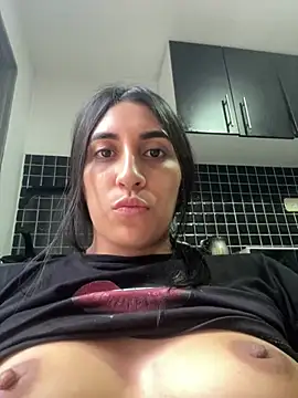 Snapshot of bigasssweet_2 chatting on 21, 3, 2025 bigasssweet 2 online show from 21, 3, 2025