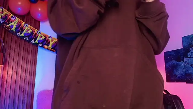 Noah Xitruxx online show from 8, 10, 2025