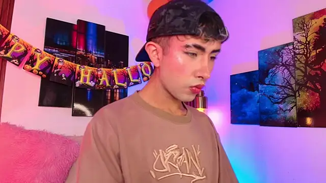 Noah Xitruxx online show from 16, 10, 2025