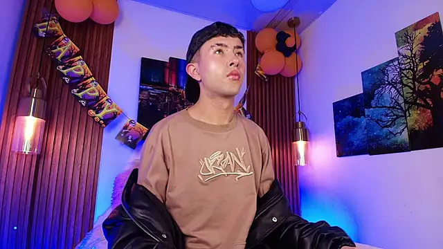 Noah Xitruxx online show from 28, 10, 2025