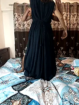 Snapshot of Cute-Bhavya chatting on 4, 10, 2025 Cute-Bhavya online show from 4, 10, 2025