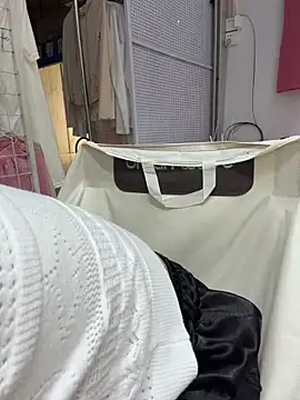 Selenaaaaa- online show from 10, 4, 2026