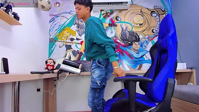 Snapshot of Jeffry_wolvess chatting on 6, 1, 2025 Jeffry wolvess online show from 6, 1, 2025