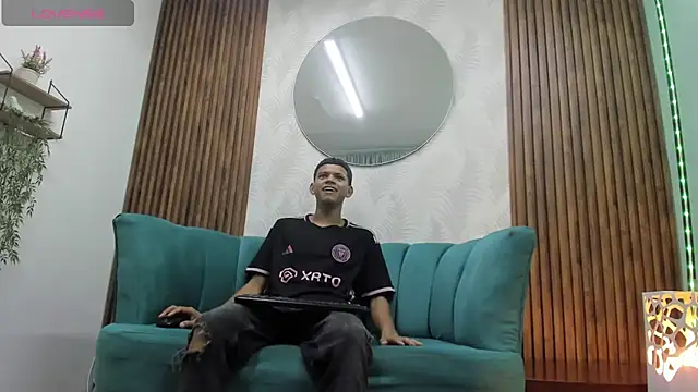 Snapshot of Jeffry_wolvess chatting on 18, 2, 2025 Jeffry wolvess online show from 18, 2, 2025