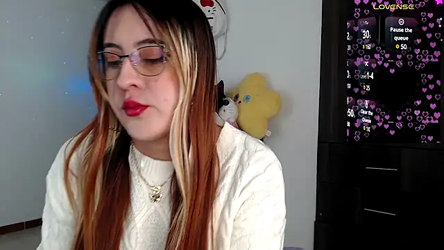 SarahXRusso online show from 7, 1, 2025