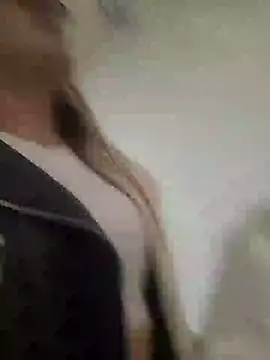 SarahXRusso online show from 30, 1, 2025