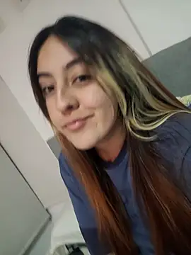 SarahXRusso online show from 5, 2, 2025