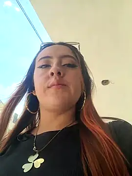 SarahXRusso online show from 10, 3, 2025