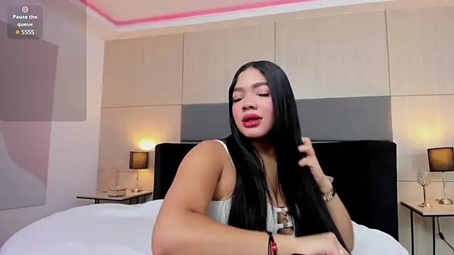 Snapshot of AllissonJames chatting on 12, 3, 2025 AllissonJames online show from 12, 3, 2025