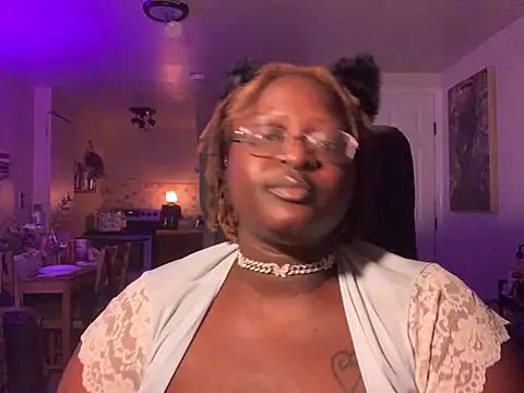 BigKittyRaven online show from 10, 12, 2024