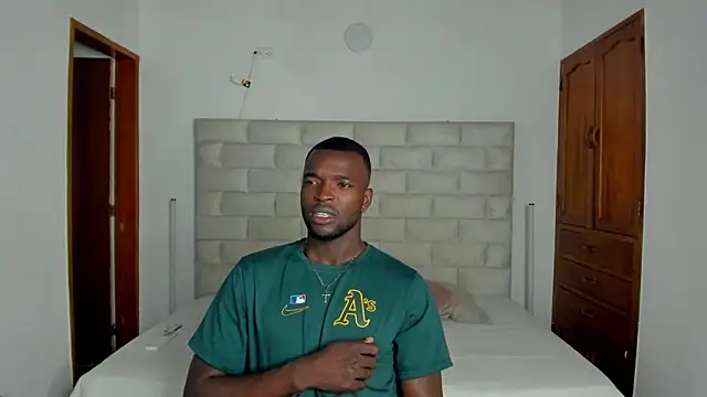 Dylan Taylor online show from 9, 2, 2026