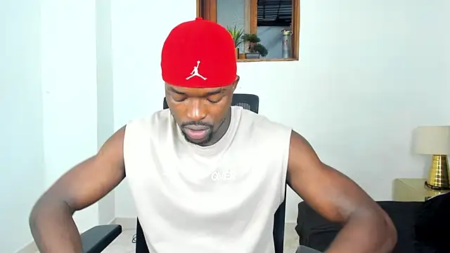 Snapshot of Dylan_Taylor chatting on 20, 7, 2026 Dylan Taylor online show from 20, 7, 2026