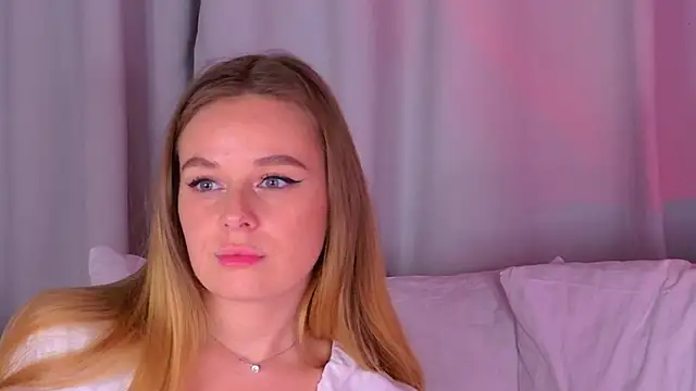 BeatriceEsmont online show from 9, 11, 2025