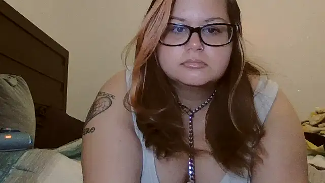 HoneyBear19 online show from 4, 2, 2026