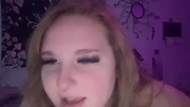Snapshot of thickgingergoddess chatting on 22, 1, 2025 thickgingergoddess online show from 22, 1, 2025