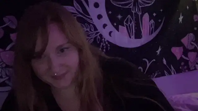 Snapshot of thickgingergoddess chatting on 24, 2, 2025 thickgingergoddess online show from 24, 2, 2025