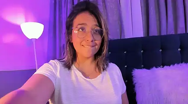 Snapshot of Pandoracherry chatting on 8, 2, 2025 Pandoracherry online show from 8, 2, 2025