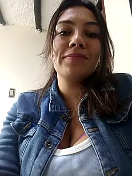 LIZ-06  online show from 21, 2, 2025