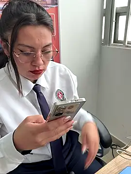 LIZ-06  online show from 15, 11, 2025