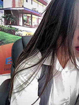 LIZ-06  online show from 28, 11, 2025