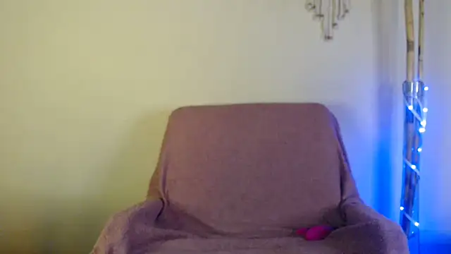 natgirlnatural online show from 6, 3, 2026