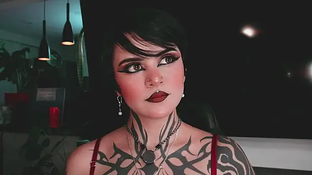 Snapshot of Trinity___s chatting on 9, 6, 2026 Trinity s online show from 9, 6, 2026