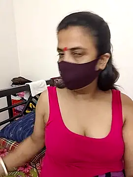 Snapshot of Cute-manisha chatting on 4, 11, 2025 Cute-manisha online show from 4, 11, 2025