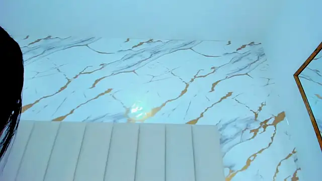 aggy castel online show from 28, 3, 2026